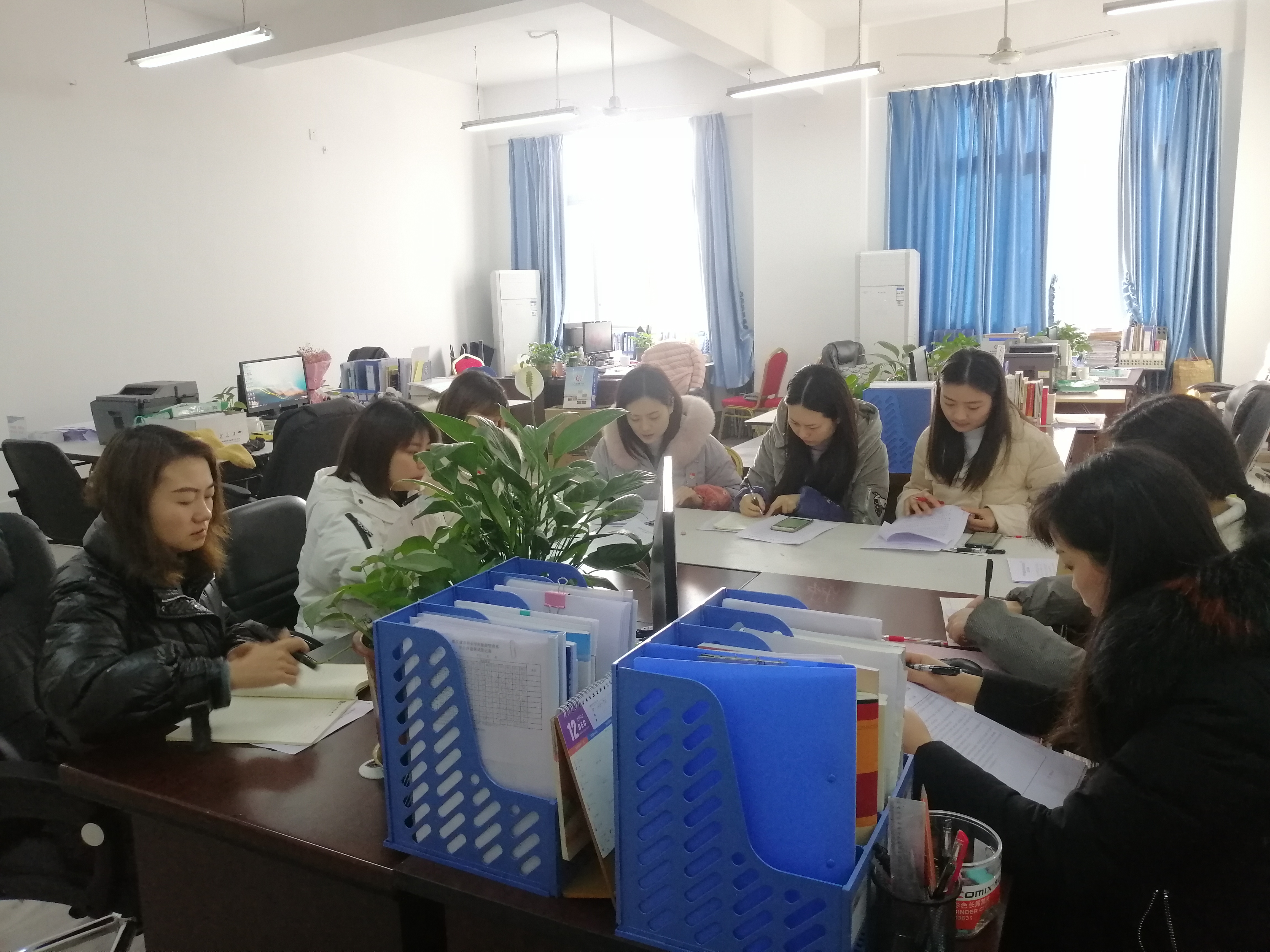 1.5李晶晶旅游管理系员工党支部⁬开展1月主题党日活动  (1)